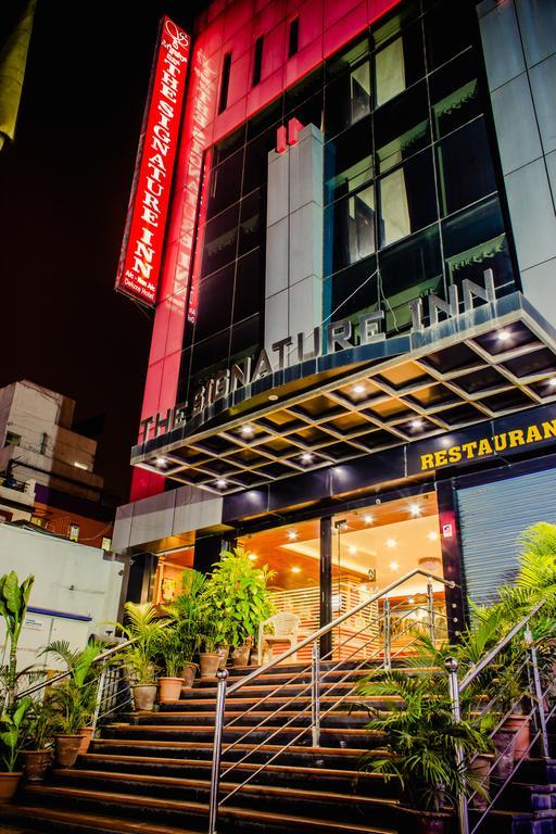 The Signature Inn Bangalore Exterior photo
