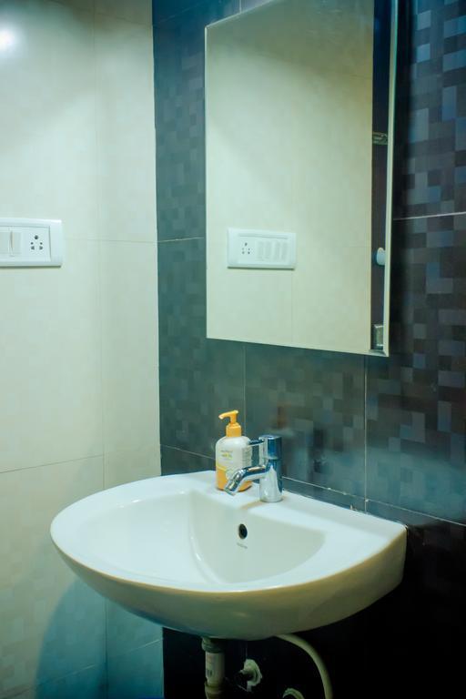 The Signature Inn Bangalore Room photo