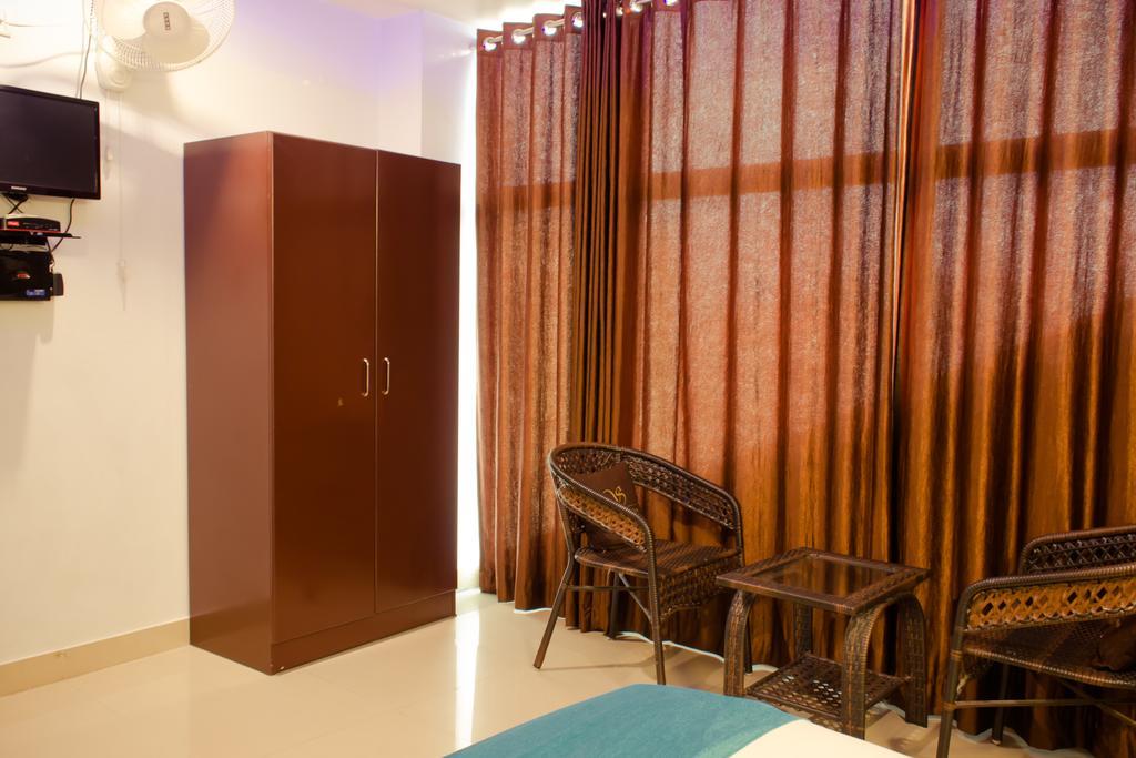 The Signature Inn Bangalore Room photo